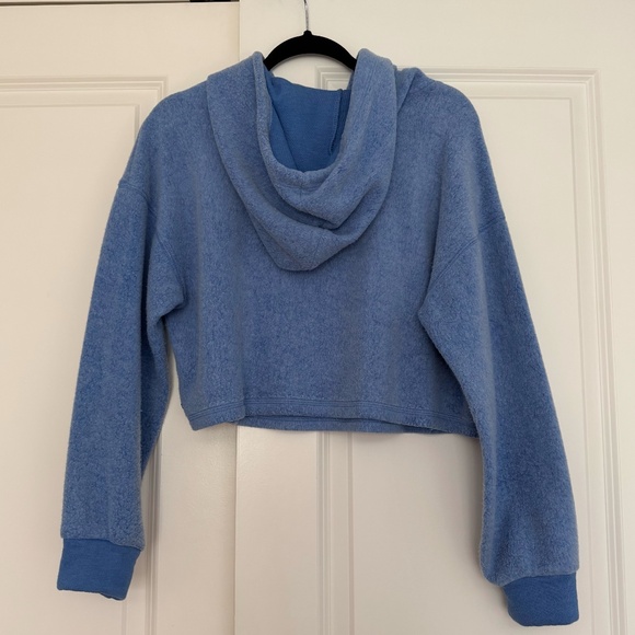 Zella Plush Cropped Hoodie | Light Blue Fleece Sweatshirt (Size M) - Picture 2 of 3